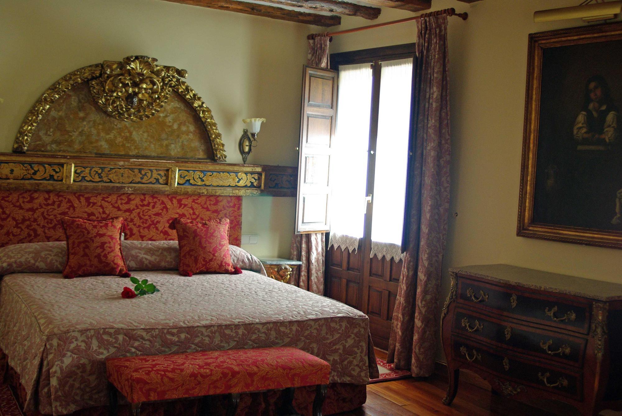 Hotel Alcazar Segovia Phòng bức ảnh